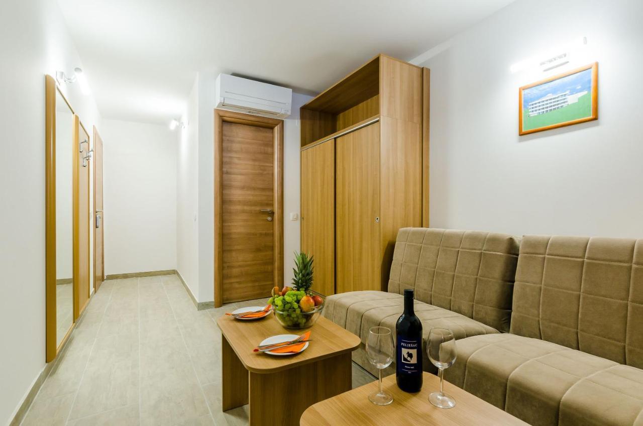 Paradiso Hotel 4*